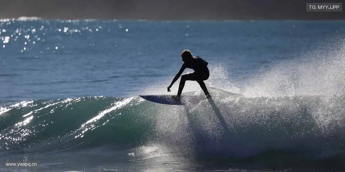 🏀 巅峰之战,不容错过!全球赛事同步直播,零时差感受速度与激情!